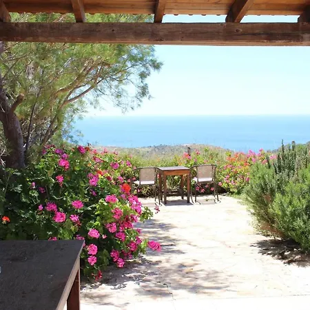 Vangelis-Triopetra Extérieur photo