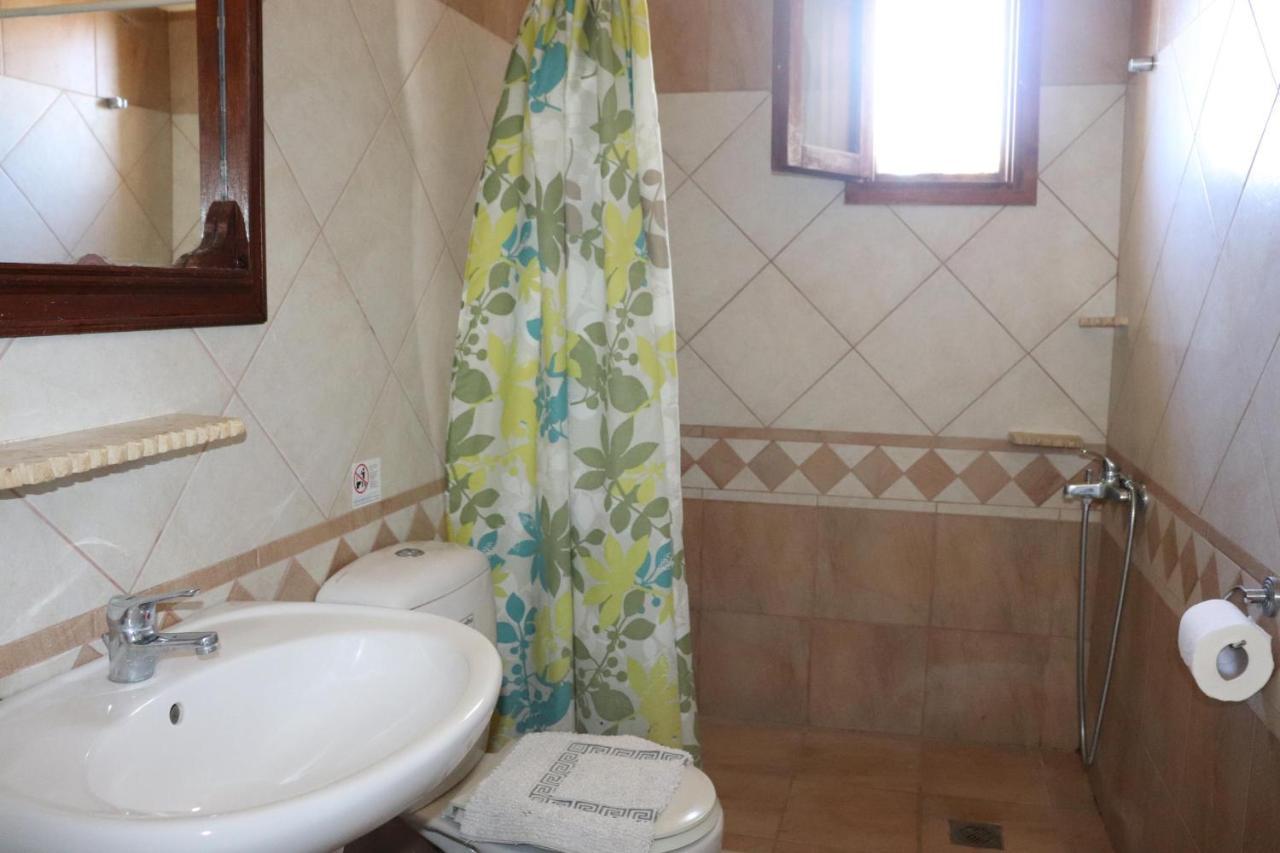 Holiday home Vangelis-triopetra *
