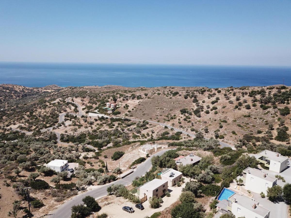 Vangelis-triopetra Triopetra